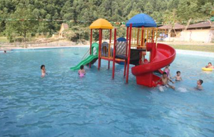 常见儿童游乐场设备报价—儿童游泳池